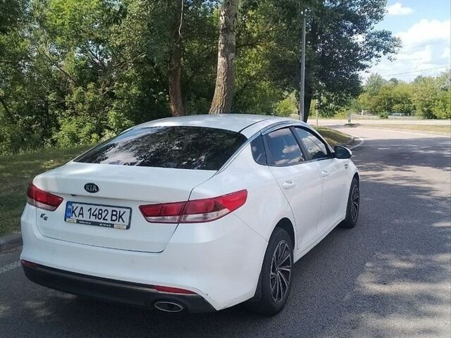 Білий Кіа K5, об'ємом двигуна 2 л та пробігом 483 тис. км за 9250 $, фото 1 на Automoto.ua