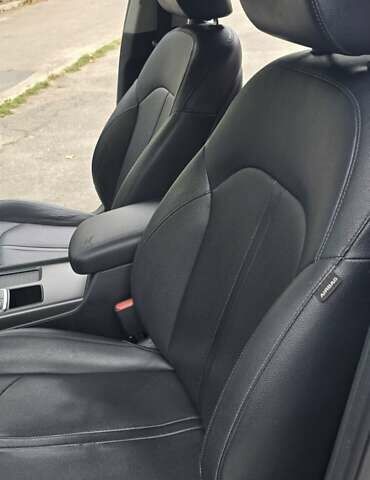 Белый Киа K5, объемом двигателя 2 л и пробегом 233 тыс. км за 11899 $, фото 7 на Automoto.ua