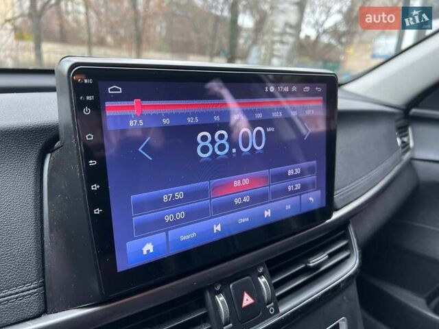 Білий Кіа K5, об'ємом двигуна 2 л та пробігом 133 тис. км за 10200 $, фото 9 на Automoto.ua