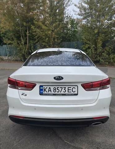Белый Киа K5, объемом двигателя 2 л и пробегом 233 тыс. км за 11899 $, фото 44 на Automoto.ua