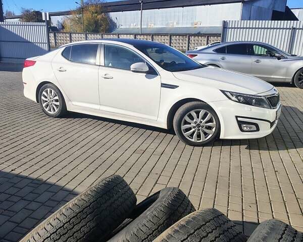 Білий Кіа K5, об'ємом двигуна 1.7 л та пробігом 197 тис. км за 13000 $, фото 1 на Automoto.ua