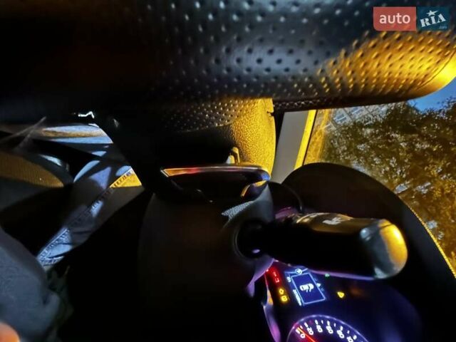 Білий Кіа K5, об'ємом двигуна 2 л та пробігом 247 тис. км за 12000 $, фото 17 на Automoto.ua