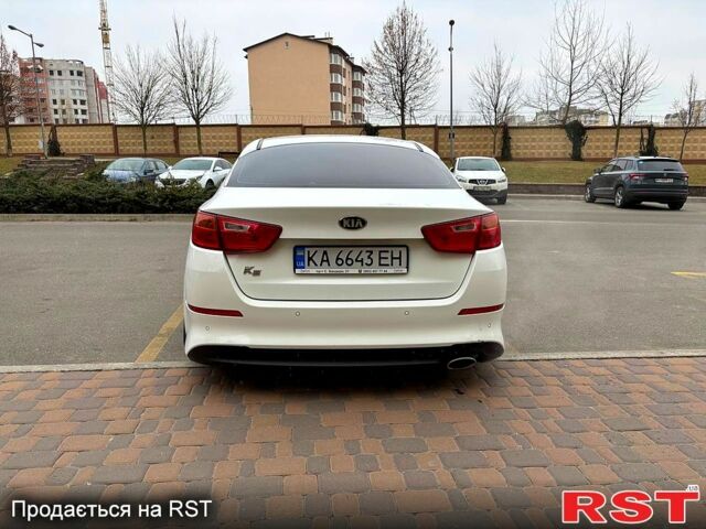 Белый Киа K5, объемом двигателя 2 л и пробегом 346 тыс. км за 11500 $, фото 4 на Automoto.ua