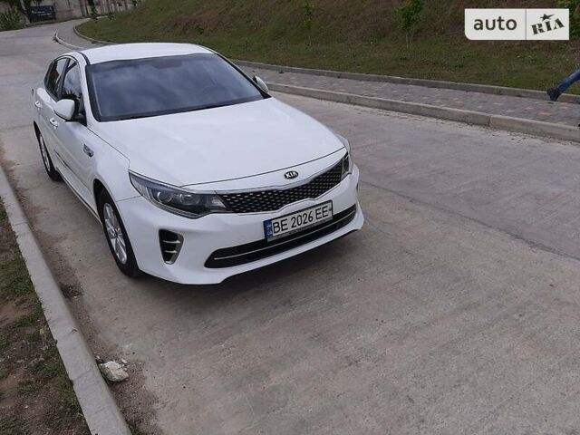 Білий Кіа K5, об'ємом двигуна 2 л та пробігом 156 тис. км за 14000 $, фото 3 на Automoto.ua