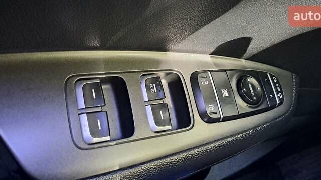 Белый Киа K5, объемом двигателя 2 л и пробегом 295 тыс. км за 11200 $, фото 25 на Automoto.ua