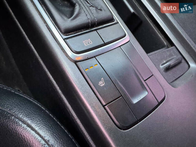 Білий Кіа K5, об'ємом двигуна 2 л та пробігом 338 тис. км за 8700 $, фото 7 на Automoto.ua