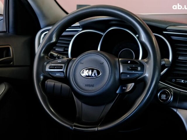 Белый Киа K5, объемом двигателя 2 л и пробегом 293 тыс. км за 9500 $, фото 1 на Automoto.ua
