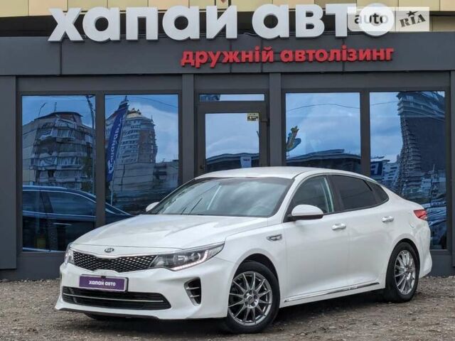 Білий Кіа K5, об'ємом двигуна 2 л та пробігом 276 тис. км за 12800 $, фото 16 на Automoto.ua