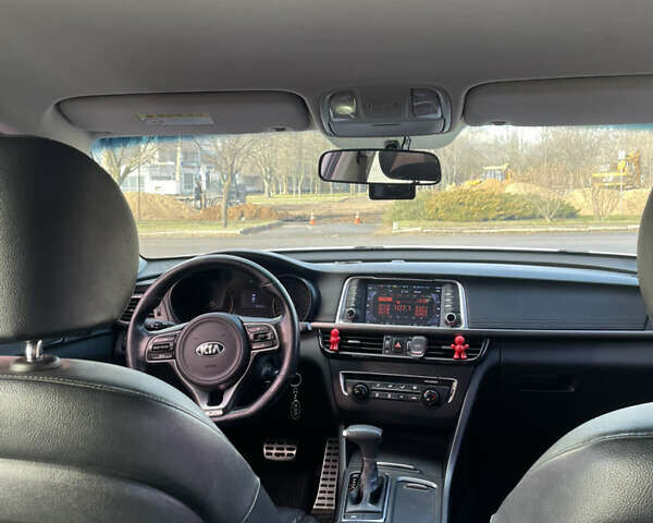 Белый Киа K5, объемом двигателя 2 л и пробегом 268 тыс. км за 11600 $, фото 22 на Automoto.ua