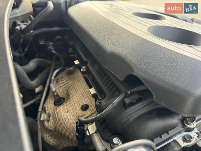 Білий Кіа K5, об'ємом двигуна 2 л та пробігом 338 тис. км за 8700 $, фото 1 на Automoto.ua