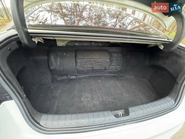 Білий Кіа K5, об'ємом двигуна 2 л та пробігом 338 тис. км за 8700 $, фото 3 на Automoto.ua