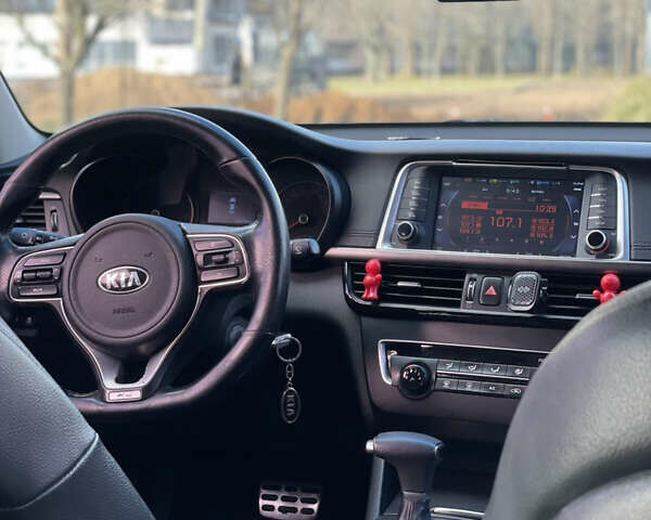 Белый Киа K5, объемом двигателя 2 л и пробегом 268 тыс. км за 11600 $, фото 21 на Automoto.ua
