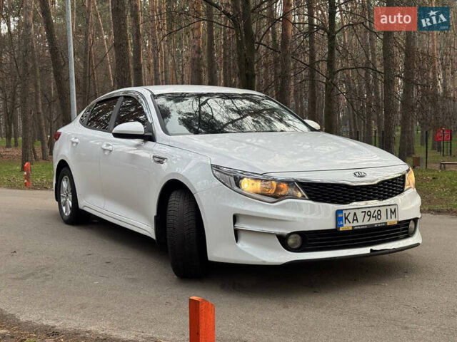 Білий Кіа K5, об'ємом двигуна 2 л та пробігом 338 тис. км за 8700 $, фото 13 на Automoto.ua