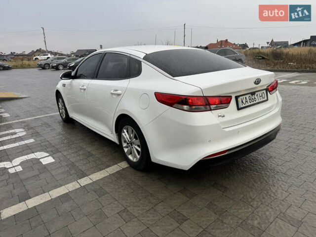 Білий Кіа K5, об'ємом двигуна 2 л та пробігом 314 тис. км за 10000 $, фото 7 на Automoto.ua