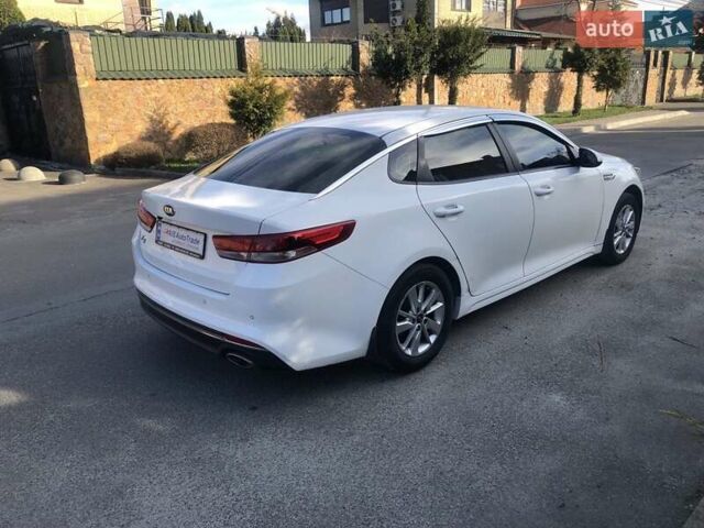 Белый Киа K5, объемом двигателя 2 л и пробегом 382 тыс. км за 8990 $, фото 3 на Automoto.ua