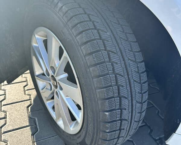 Белый Киа K5, объемом двигателя 2 л и пробегом 259 тыс. км за 11500 $, фото 30 на Automoto.ua