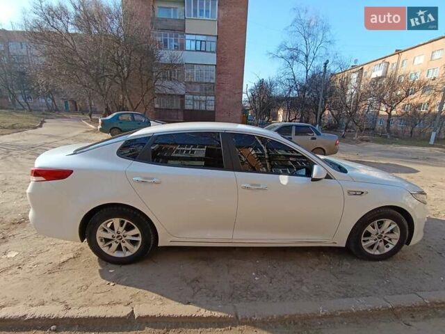 Белый Киа K5, объемом двигателя 2 л и пробегом 258 тыс. км за 11800 $, фото 14 на Automoto.ua