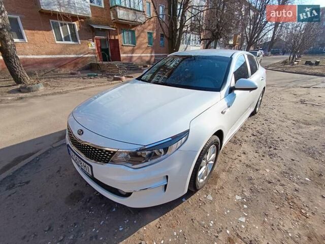 Белый Киа K5, объемом двигателя 2 л и пробегом 258 тыс. км за 11800 $, фото 19 на Automoto.ua