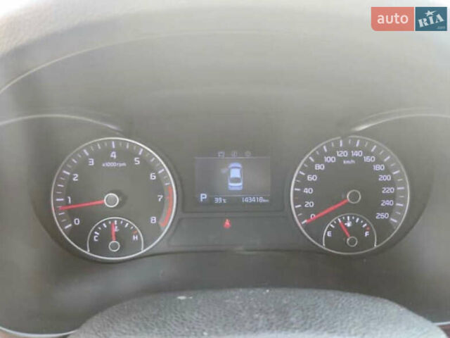 Белый Киа K5, объемом двигателя 2 л и пробегом 143 тыс. км за 16000 $, фото 8 на Automoto.ua
