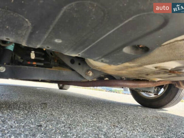 Белый Киа K5, объемом двигателя 2 л и пробегом 143 тыс. км за 16000 $, фото 29 на Automoto.ua