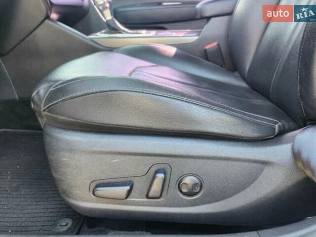 Белый Киа K5, объемом двигателя 2 л и пробегом 143 тыс. км за 16000 $, фото 20 на Automoto.ua