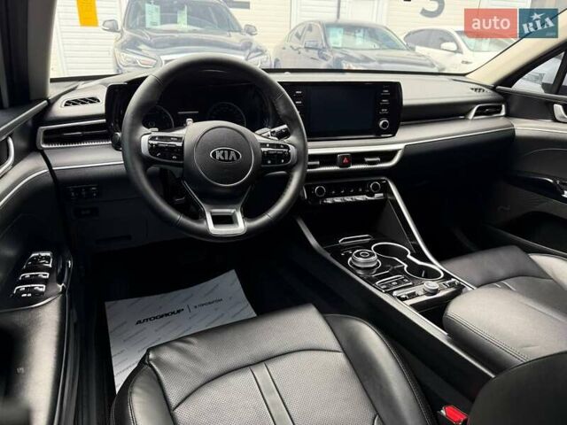 Білий Кіа K5, об'ємом двигуна 2 л та пробігом 167 тис. км за 19999 $, фото 15 на Automoto.ua