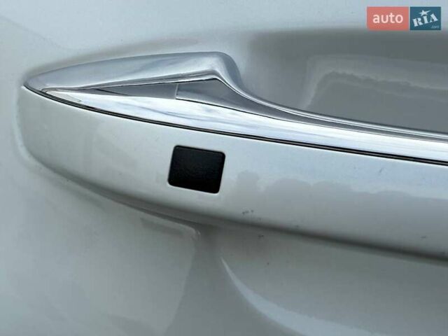 Білий Кіа K5, об'ємом двигуна 2 л та пробігом 167 тис. км за 19999 $, фото 12 на Automoto.ua