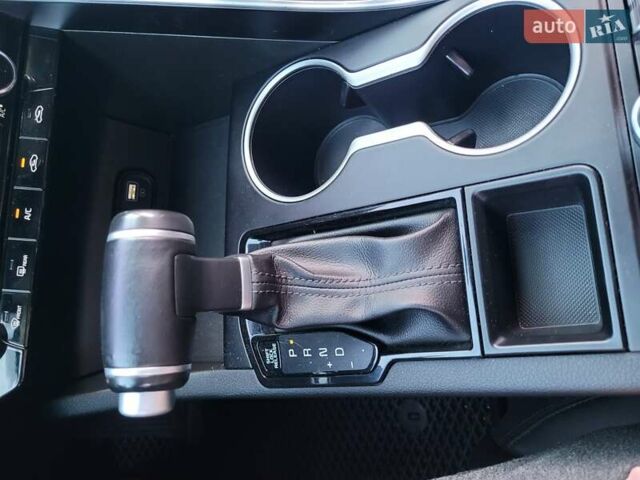 Білий Кіа K5, об'ємом двигуна 2 л та пробігом 192 тис. км за 19800 $, фото 30 на Automoto.ua