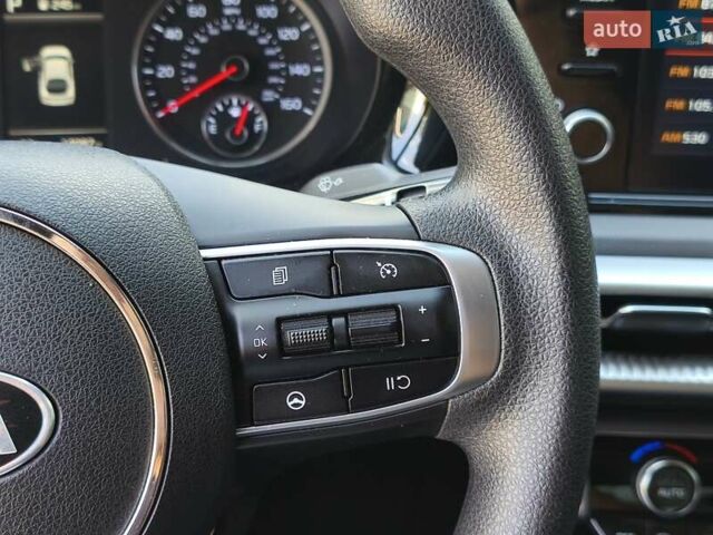 Білий Кіа K5, об'ємом двигуна 1.6 л та пробігом 22 тис. км за 21500 $, фото 22 на Automoto.ua