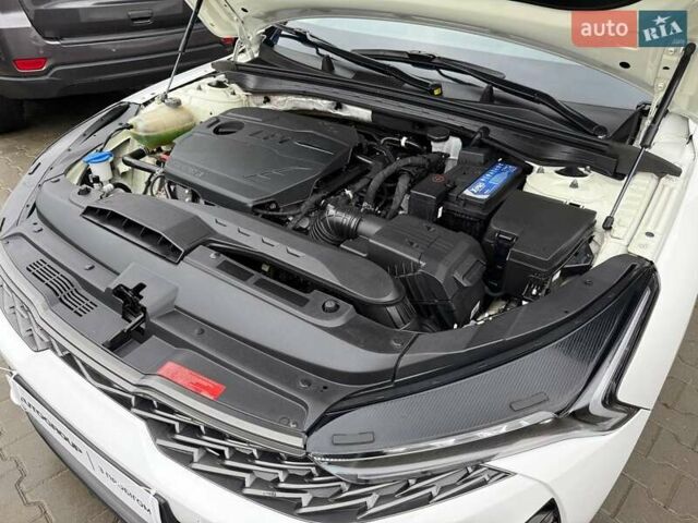 Білий Кіа K5, об'ємом двигуна 2 л та пробігом 167 тис. км за 19999 $, фото 40 на Automoto.ua