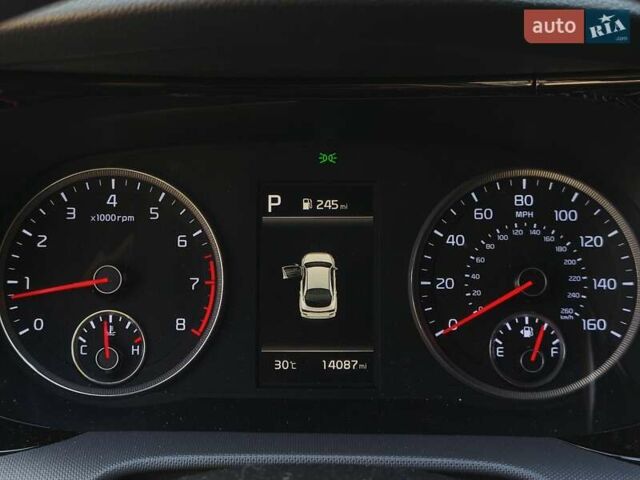 Білий Кіа K5, об'ємом двигуна 1.6 л та пробігом 22 тис. км за 21500 $, фото 25 на Automoto.ua