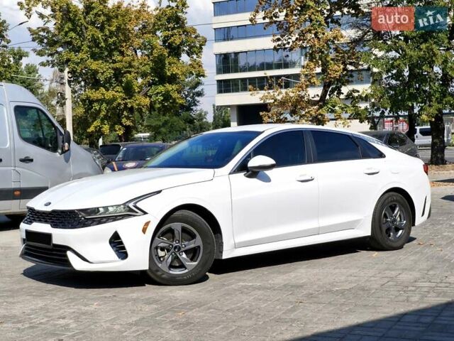 Білий Кіа K5, об'ємом двигуна 1.6 л та пробігом 22 тис. км за 21500 $, фото 1 на Automoto.ua