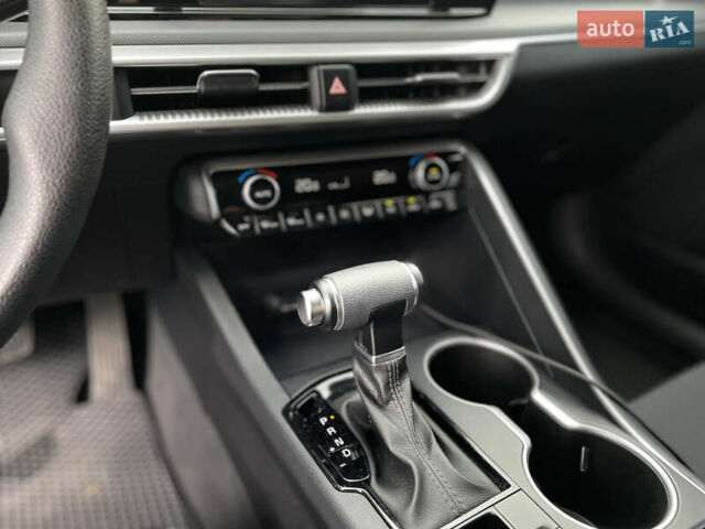 Белый Киа K5, объемом двигателя 1.6 л и пробегом 12 тыс. км за 20800 $, фото 28 на Automoto.ua