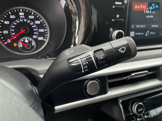 Білий Кіа K5, об'ємом двигуна 1.6 л та пробігом 12 тис. км за 21900 $, фото 25 на Automoto.ua