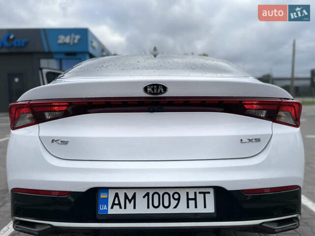 Белый Киа K5, объемом двигателя 1.6 л и пробегом 12 тыс. км за 20800 $, фото 18 на Automoto.ua