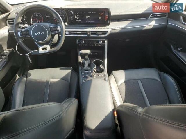 Белый Киа K5, объемом двигателя 1.6 л и пробегом 63 тыс. км за 9100 $, фото 6 на Automoto.ua