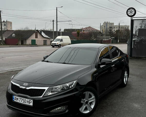 Чорний Кіа K5, об'ємом двигуна 2 л та пробігом 146 тис. км за 8999 $, фото 2 на Automoto.ua