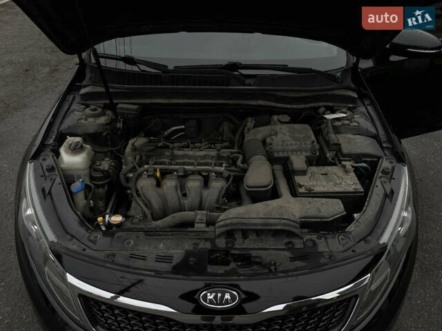 Чорний Кіа K5, об'ємом двигуна 2 л та пробігом 146 тис. км за 8999 $, фото 16 на Automoto.ua