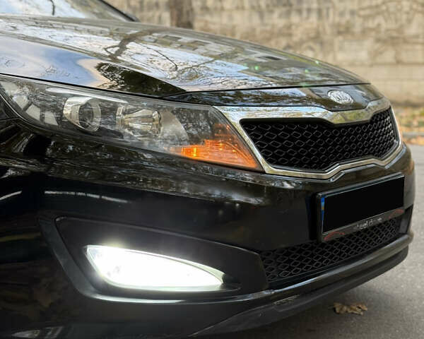 Чорний Кіа K5, об'ємом двигуна 2 л та пробігом 270 тис. км за 8500 $, фото 3 на Automoto.ua