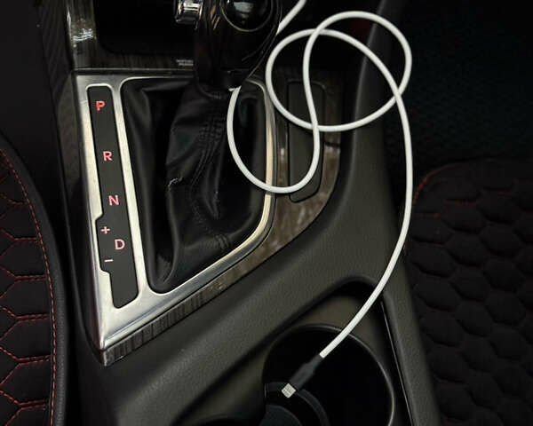 Чорний Кіа K5, об'ємом двигуна 2 л та пробігом 270 тис. км за 8500 $, фото 12 на Automoto.ua