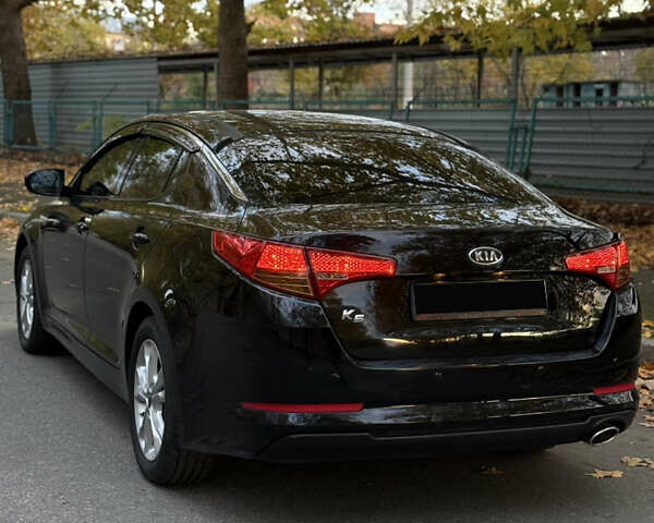 Чорний Кіа K5, об'ємом двигуна 2 л та пробігом 270 тис. км за 8500 $, фото 6 на Automoto.ua