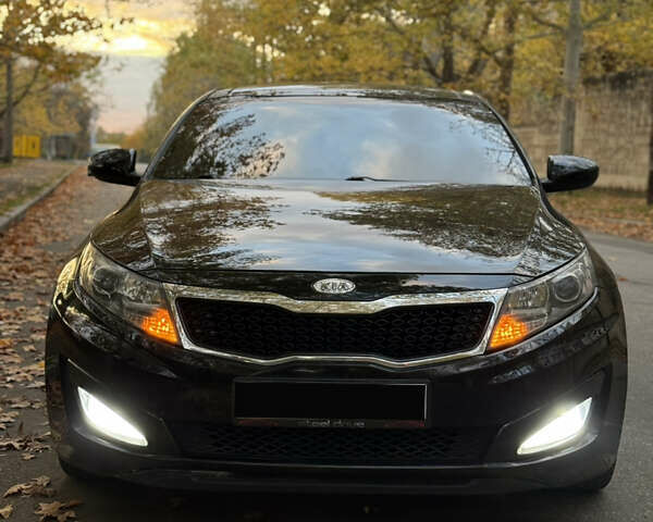 Чорний Кіа K5, об'ємом двигуна 2 л та пробігом 270 тис. км за 8500 $, фото 4 на Automoto.ua