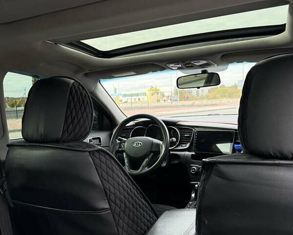 Чорний Кіа K5, об'ємом двигуна 2 л та пробігом 270 тис. км за 8700 $, фото 10 на Automoto.ua