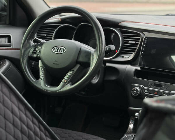 Чорний Кіа K5, об'ємом двигуна 2 л та пробігом 270 тис. км за 8700 $, фото 9 на Automoto.ua