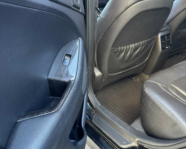 Чорний Кіа K5, об'ємом двигуна 2 л та пробігом 269 тис. км за 8600 $, фото 24 на Automoto.ua
