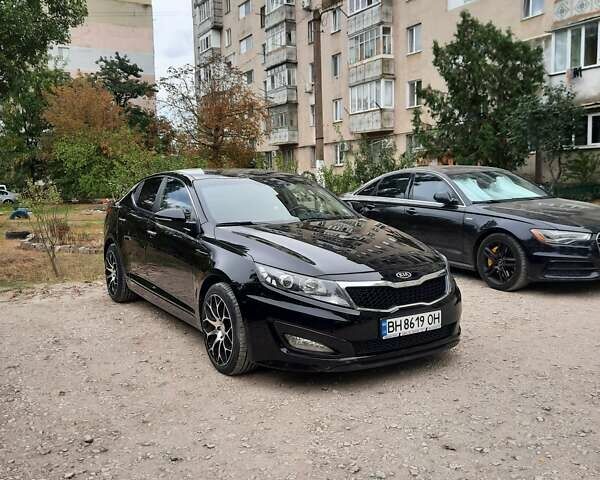 Чорний Кіа K5, об'ємом двигуна 2 л та пробігом 237 тис. км за 8500 $, фото 1 на Automoto.ua