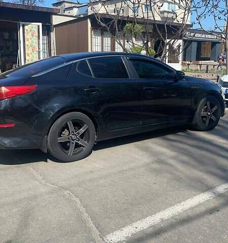 Черный Киа K5, объемом двигателя 2 л и пробегом 450 тыс. км за 6800 $, фото 2 на Automoto.ua