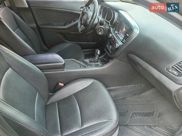 Черный Киа K5, объемом двигателя 2 л и пробегом 287 тыс. км за 7700 $, фото 8 на Automoto.ua
