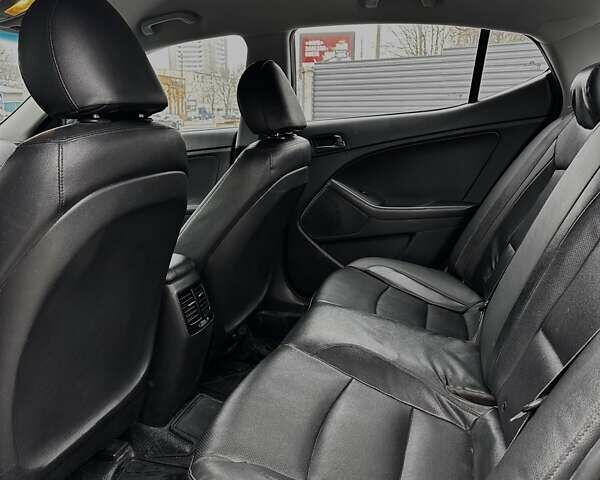 Черный Киа K5, объемом двигателя 2 л и пробегом 321 тыс. км за 8100 $, фото 8 на Automoto.ua