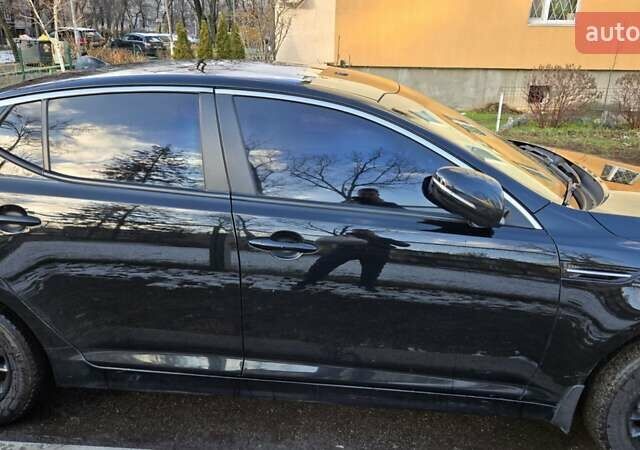 Чорний Кіа K5, об'ємом двигуна 2 л та пробігом 440 тис. км за 8900 $, фото 7 на Automoto.ua